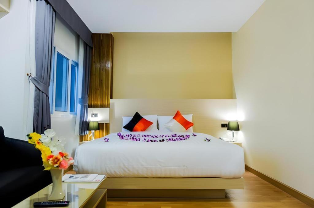 Gt Residence Hotel Buriram Exterior photo