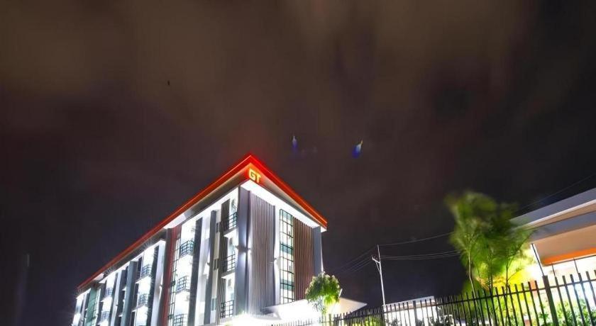 Gt Residence Hotel Buriram Exterior photo