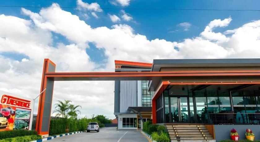 Gt Residence Hotel Buriram Exterior photo